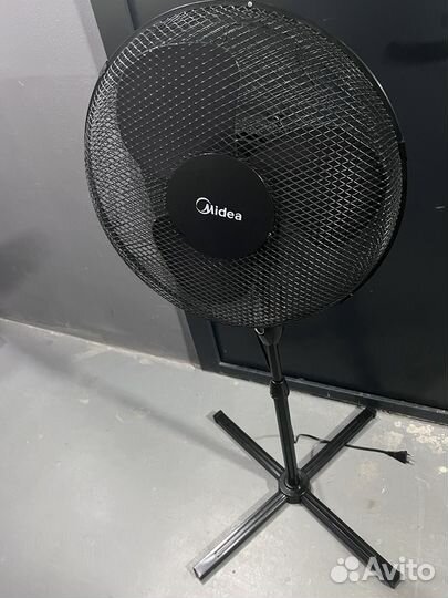 Напольный вентилятор Midea mvfs4005