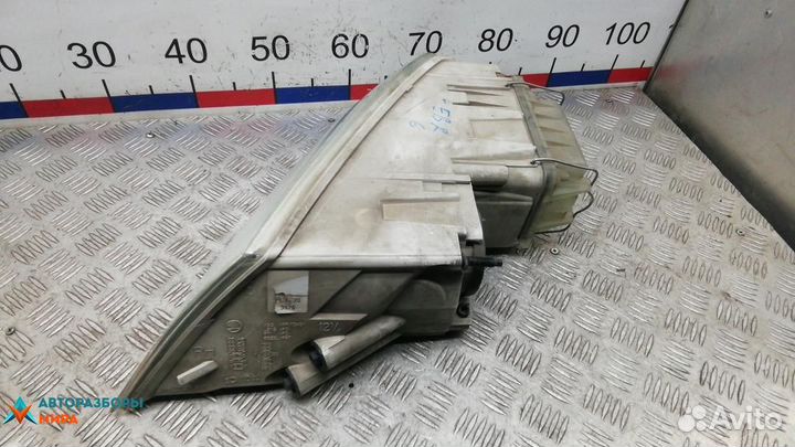 Фара правая Skoda Octavia 2 (A5) 2005