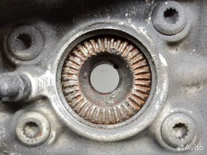 Кулак поворотный левый BMW 7-Series F01 F02