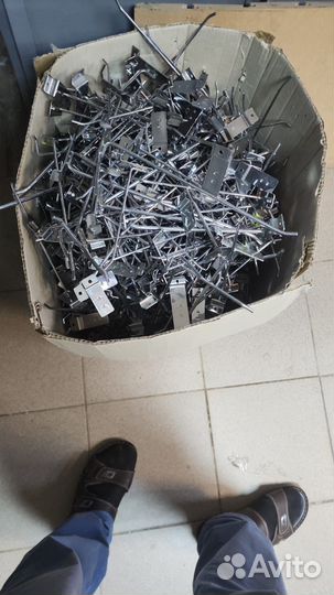 Крючки для одежды