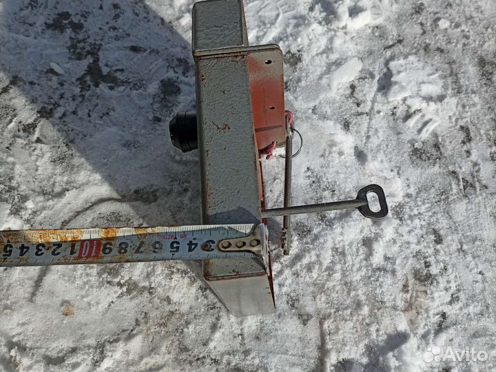 Замок гаражный накладной