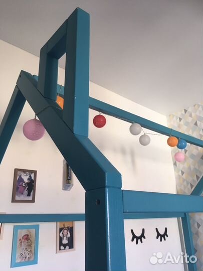 Детская кровать домик с матрасом