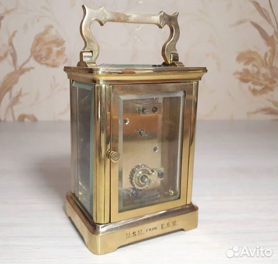 Старинные часы из Бронзы