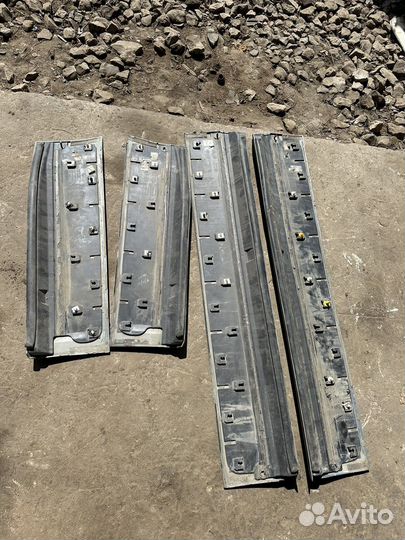 Cadillac srx молдинг двери