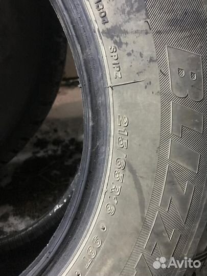 Bridgestone Blizzak 6 215/65 R16