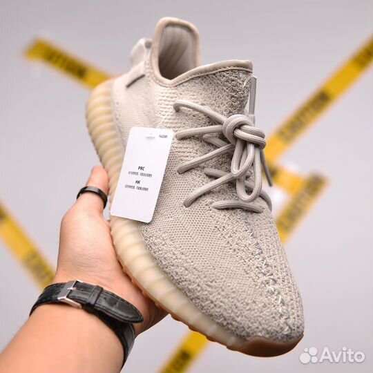 Кроссовки Adidas Yeezy Boost 350 v2 Sesame