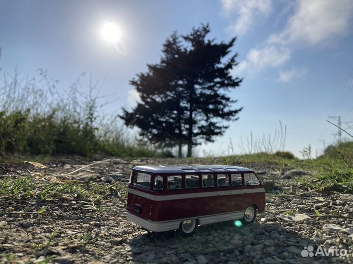 Автолегенды СССР deagostini Раф 977д