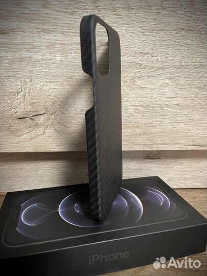 Чехол Pitaka на iPhone 12 pro