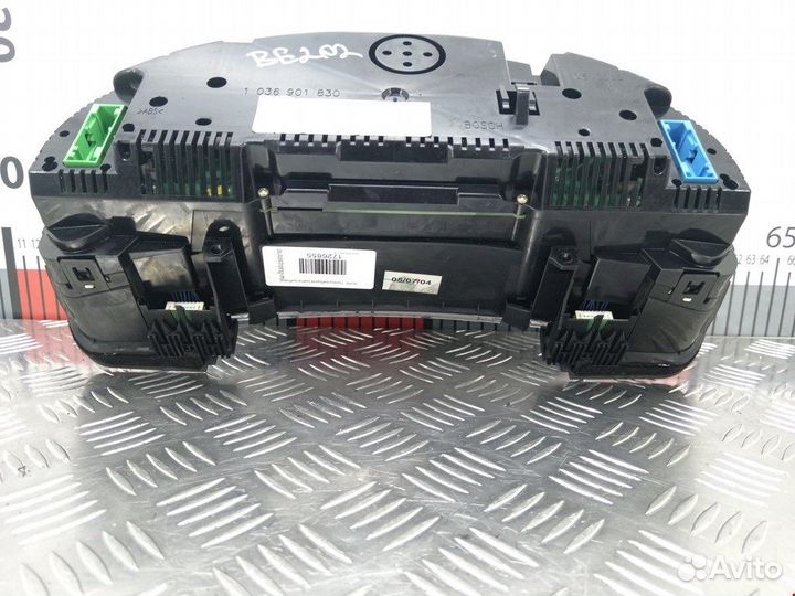 Панель приборная (щиток приборов) для Audi A4 B6