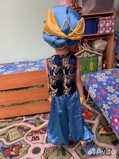 Костюм Джина