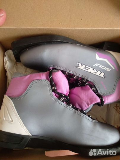 Лыжные ботинки