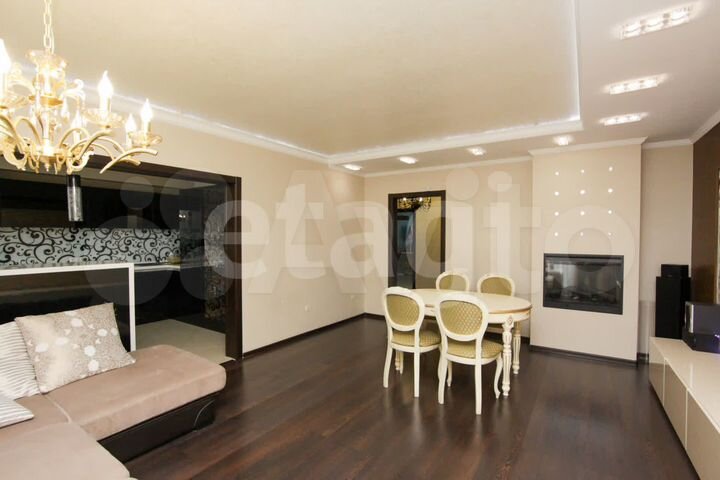 4-к. квартира, 105 м², 4/10 эт.