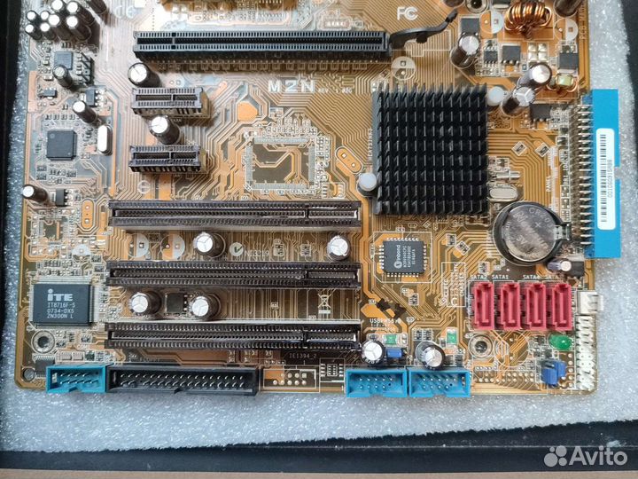 Комплект Am2/Athlon 64x2/2гб