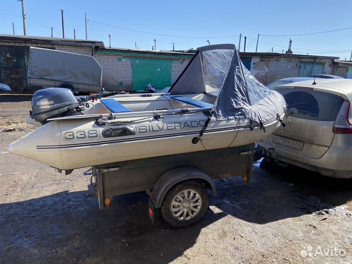 Лодка с мотором