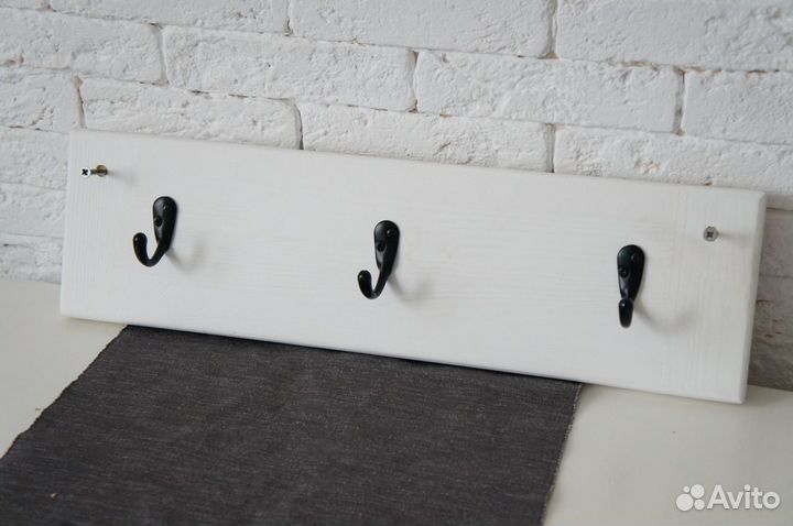 Вешалка ручной работы