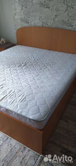 Матрас 180х200 бу