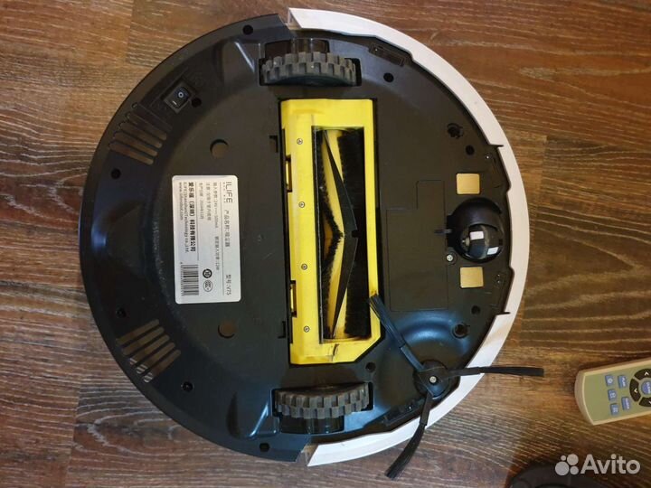 Робот пылесос ilife v7s