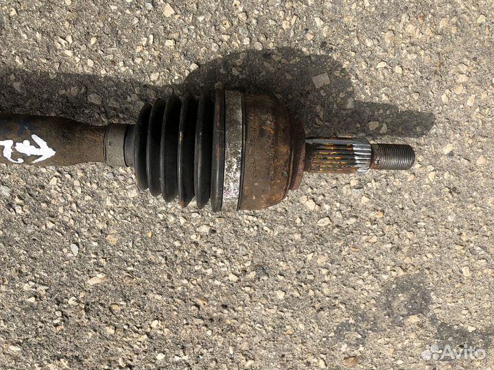 Приводной вал левый Megane 2, Scenic 2 1,6 АКПП