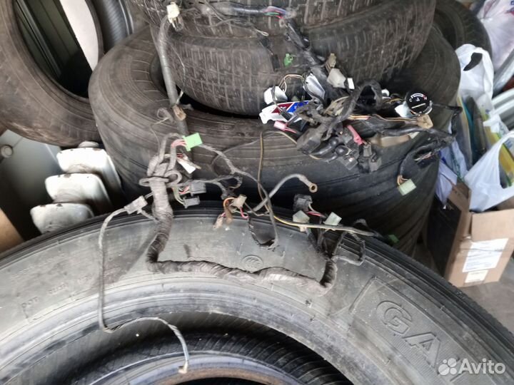 Запчасти на kawasaki ззр 400-2