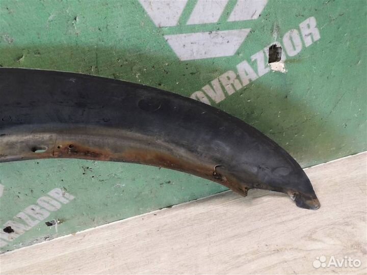 Накладка заднего крыла левого Фольксваген Гольф