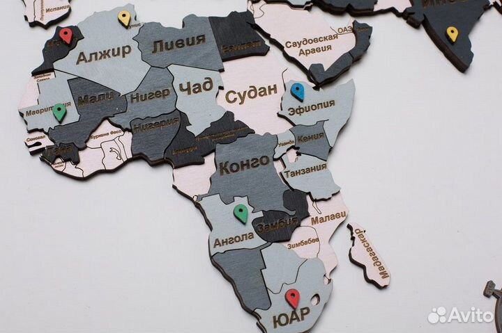 Карта Мира из дерева 