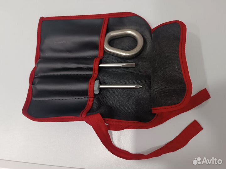 Буксировочный крюк BMW E87