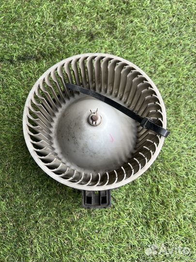 Моторчик отопителя Mazda 6 GG