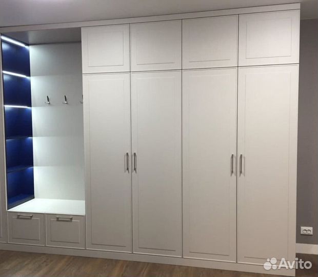 Шкаф распашной на заказ