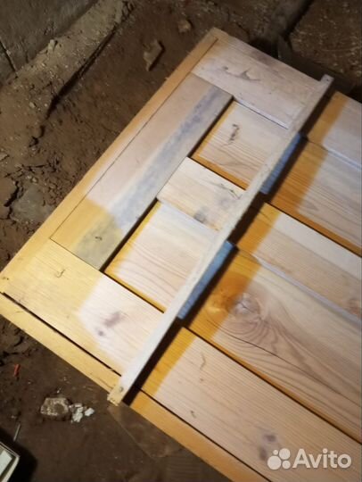 Двери деревянные с коробкой