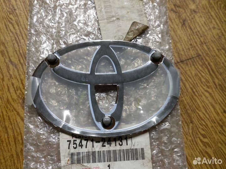 Значок toyota lend cruise 100