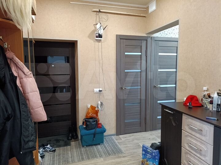 3-к. квартира, 63 м², 1/4 эт.