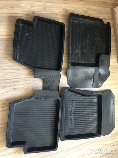 Автомобильные коврики резиновые