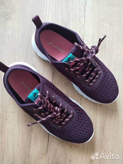 Кроссовки новые Demix 35 размер