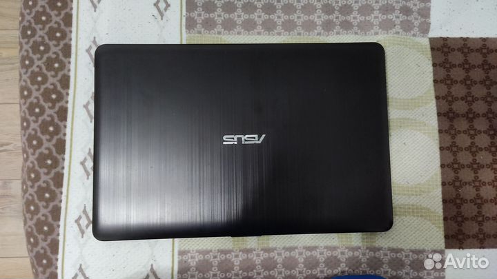 Ноутбук asus