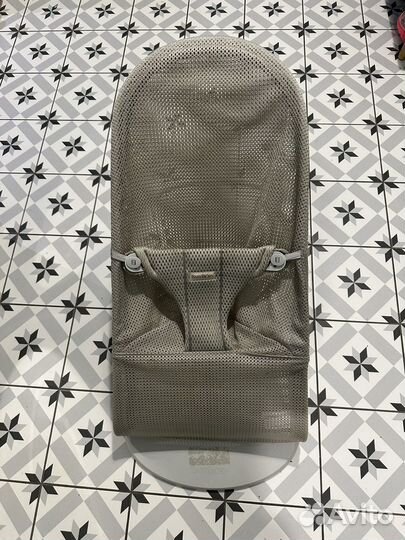 Шезлонг BabyBjorn