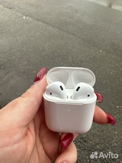 Продам наушники air-pods 2 поколения