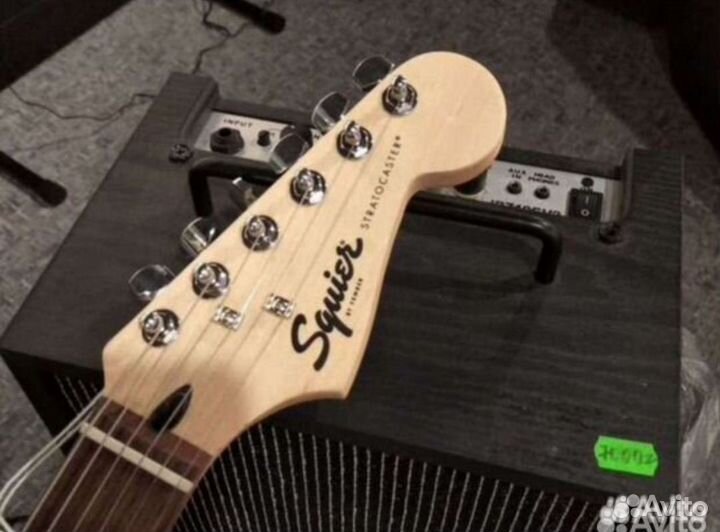 Электрогитары Fender Square Чёрный стратокастер