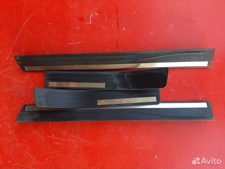 Накладка на порог Nissan Teana J32