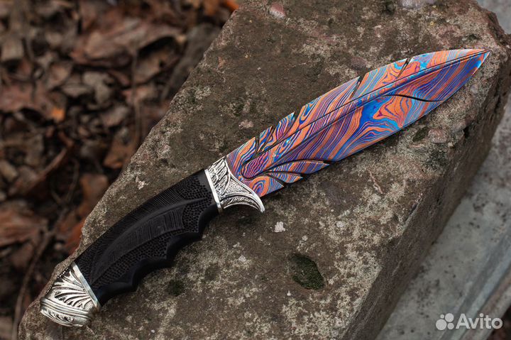 Нож из дамасской стали ручной работы