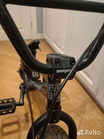 Бронь. Велосипед трюковый Mini BMX fatboy