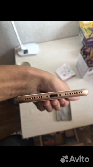 Телефон iPhone 8 plus