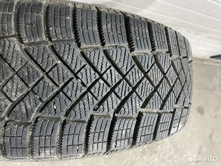 Pirelli Ice Zero FR 185/60 R15 88T