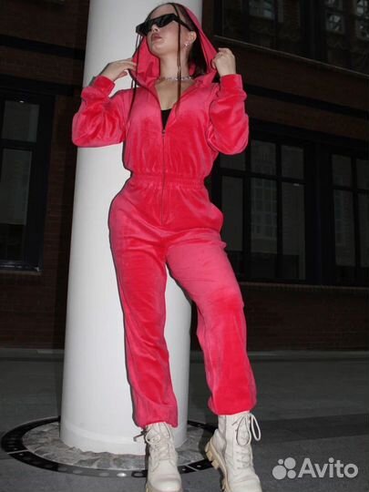 Комбинезон женский