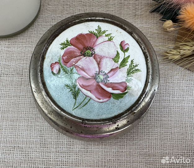 Шкатулка цветы финифть Ленэмаль СССР винтаж