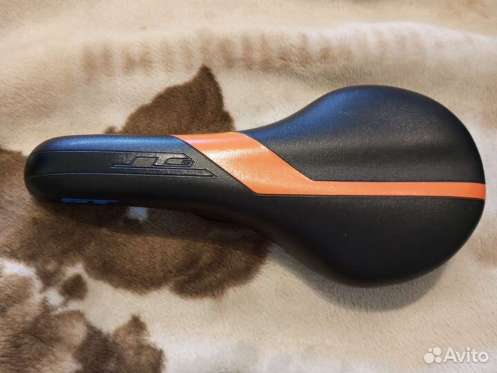 Велосипедное седло GT