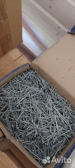 Гвозди, доски