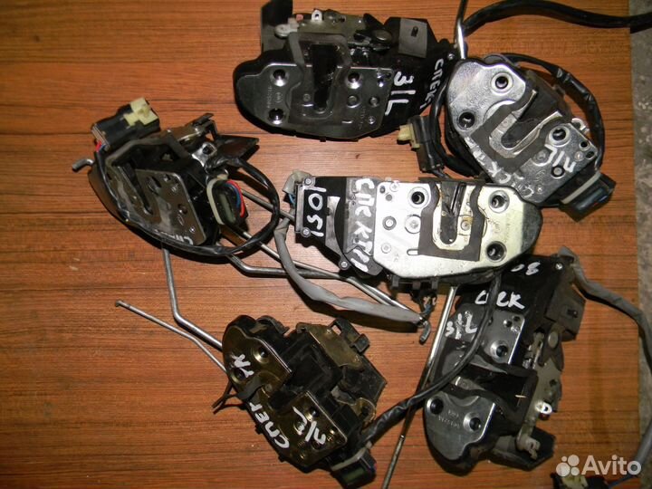 Замок двери Киа Спектра