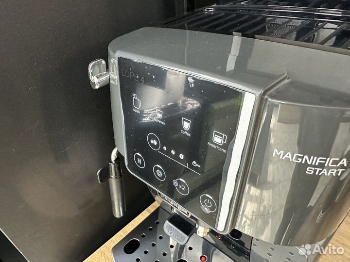Кофемашина автоматическая Delonghi ecam220.22.GB