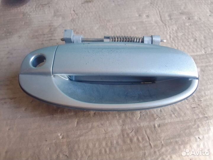 Ручка наружная передняя прав. Chevrolet Aveo T200