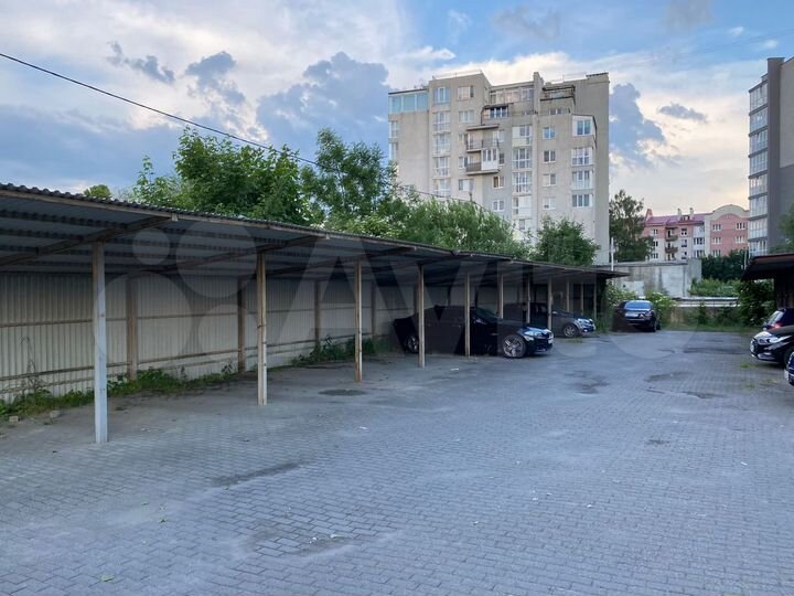 Машиноместо, 12 м²